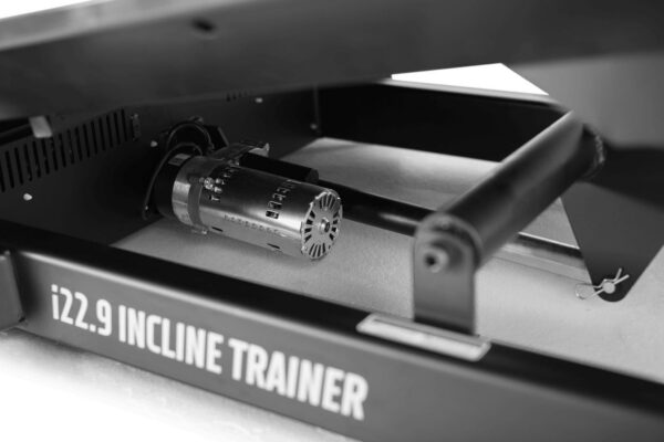 Freemotion i22.9 Incline Trainer - Demo Model