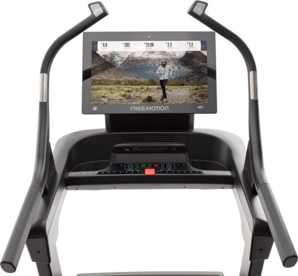 Freemotion i22.9 Incline Trainer - Demo Model