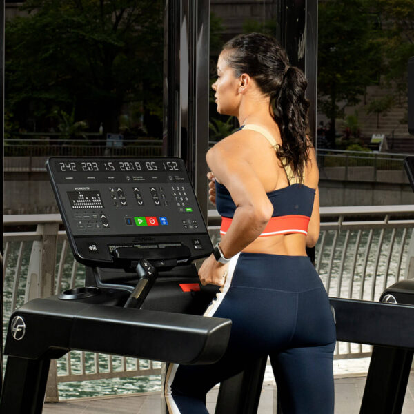 LifeFitness Club Series+ Treadmill