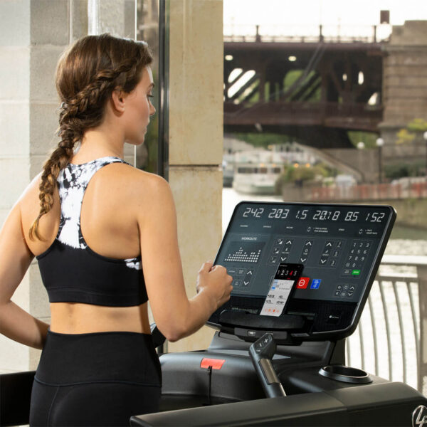 LifeFitness Club Series+ Treadmill